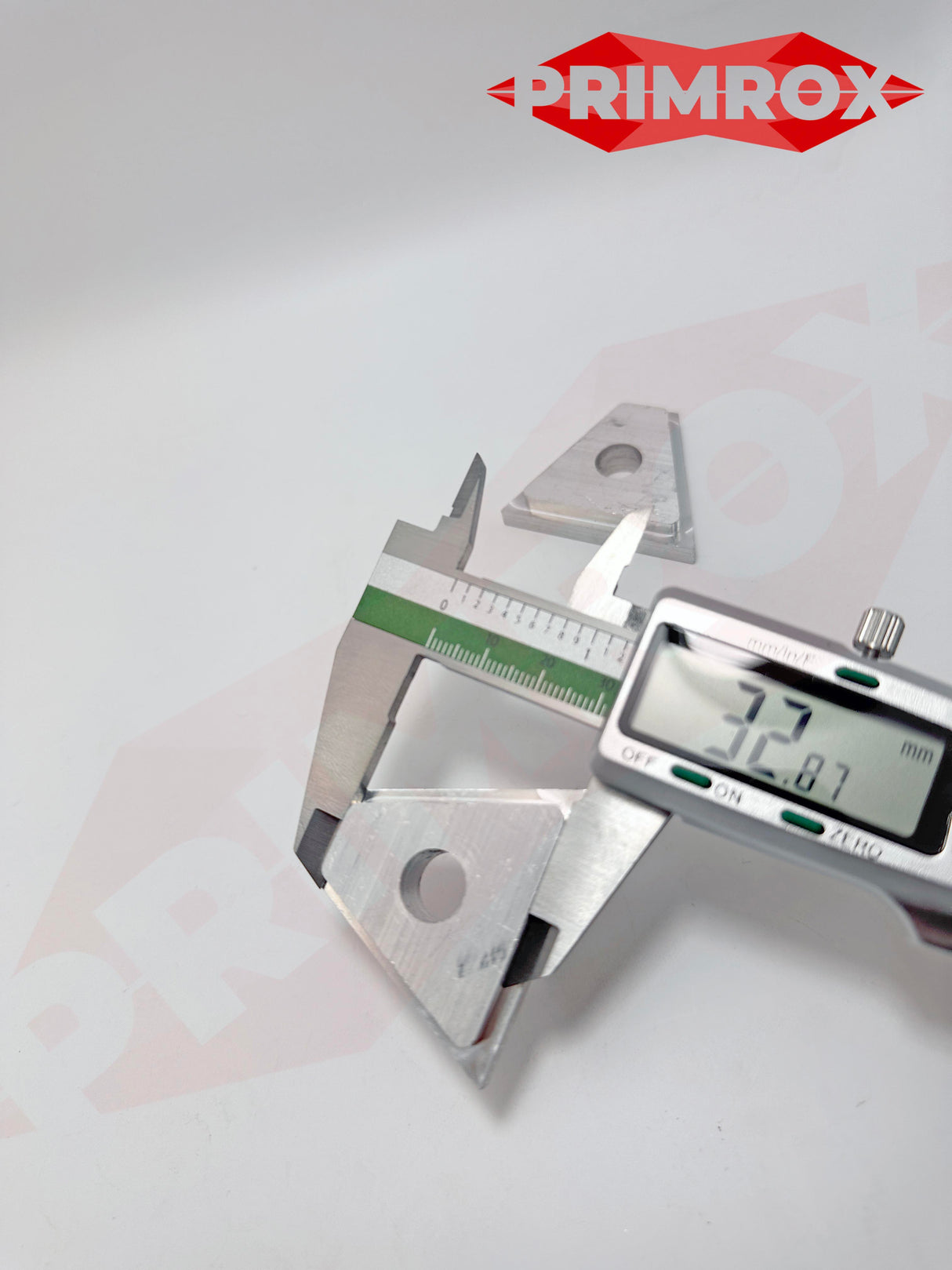 Adjustable load-bearing structural support bay pole jack for UPVC/aluminium/timber windows, doors and construction - 135 Degree Bay Jack, KOMMERLING SYNSEAL KOM135 MODEL 2