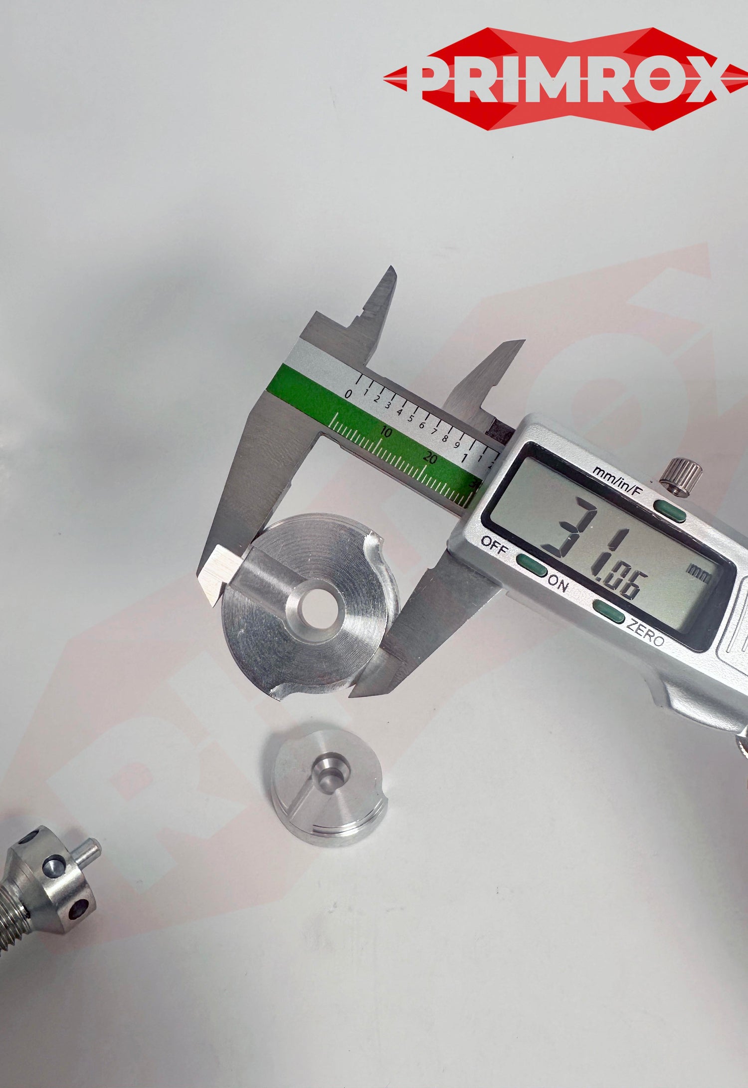 Adjustable load-bearing structural support bay pole jack for UPVC/aluminium/timber windows, doors and construction - Variable Degree Bay Jack, KOMMERLING SYNSEAL KOMVARY