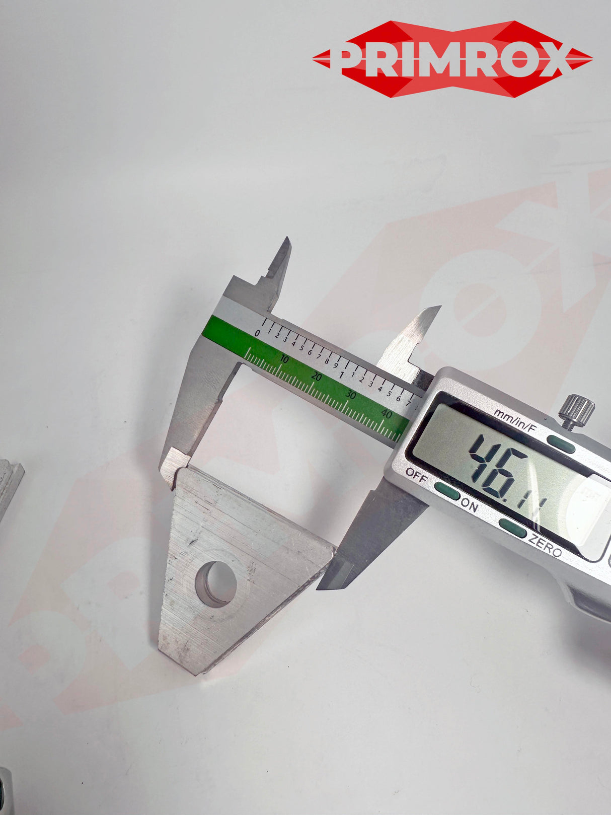 Adjustable load-bearing structural support bay pole jack for UPVC/aluminium/timber windows, doors and construction - 135 Degree Bay Jack, KOMMERLING SYNSEAL SYN135 MODEL 1