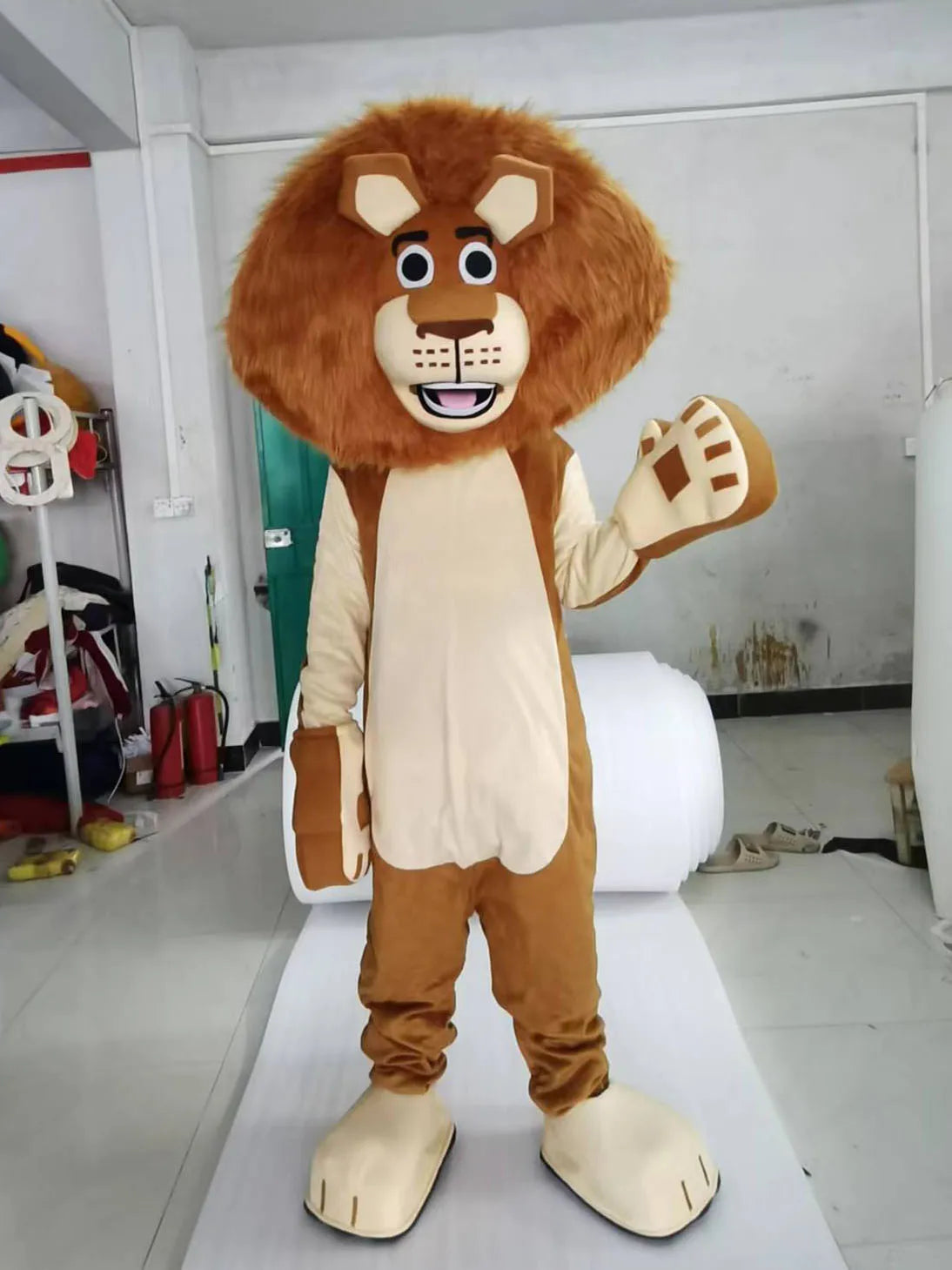 Cartoon Brown Lion Mascot Costume Adult Animal Character Lion King Cosplay Mascotte Fancy Dress Theme Party Carnival Props