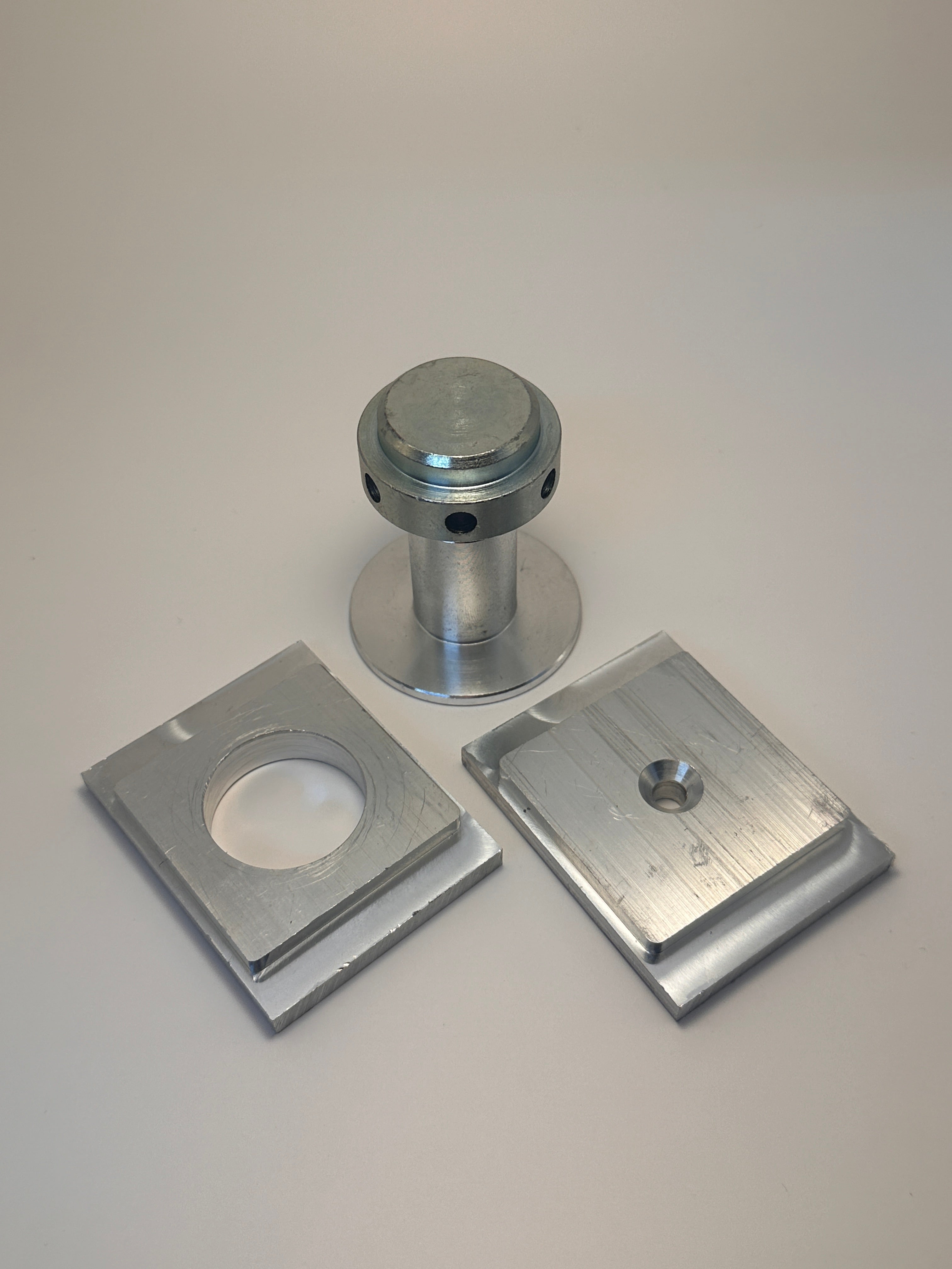 Adjustable Load Bearing Round Bay Pole Jacks for UPVC Bay Windows (Linair LAN353)