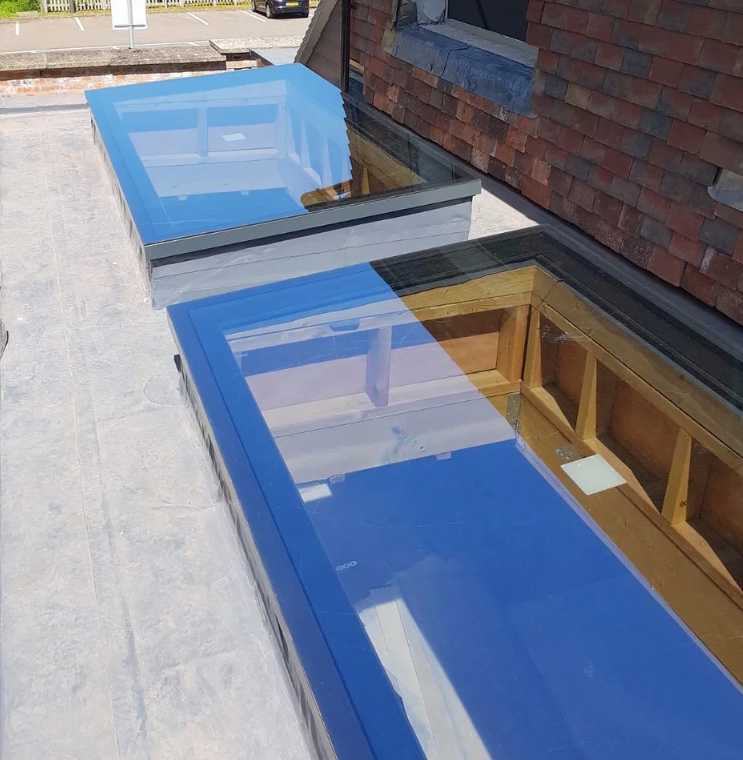 Thermally Efficient Rooflight With Modern Flat Edge Glass Design