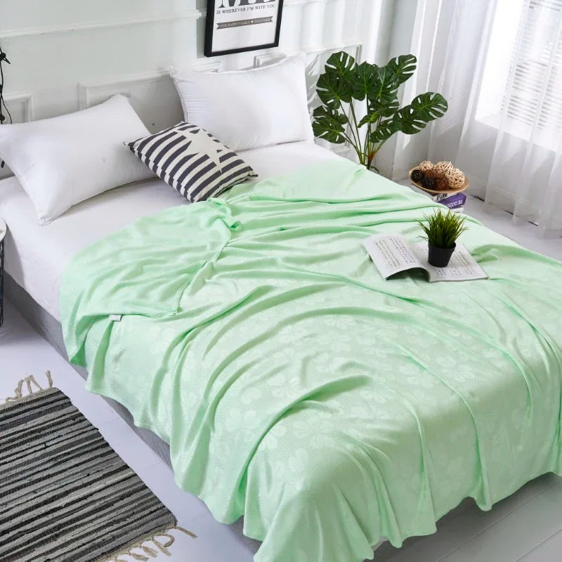 100% Bamboo Fiber Summer Blanket Pure Natural Plant Soft Skin-friendly Summer Duvet Breathable Jacquard Cooling Blanket Quilt